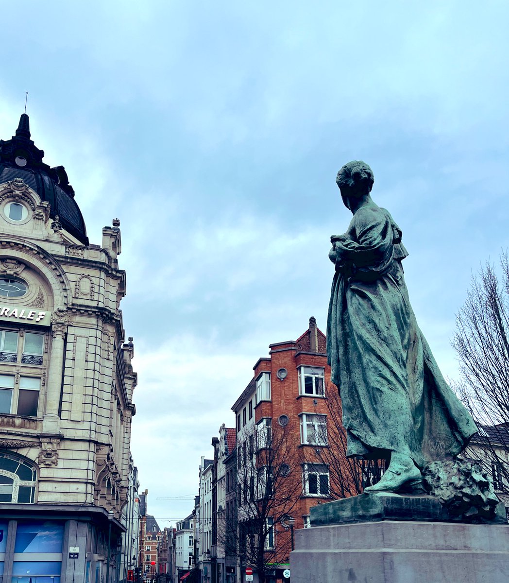 forestwind021's tweet image. 寂しいときに
言葉が溢れてくるのは
涙の代わり