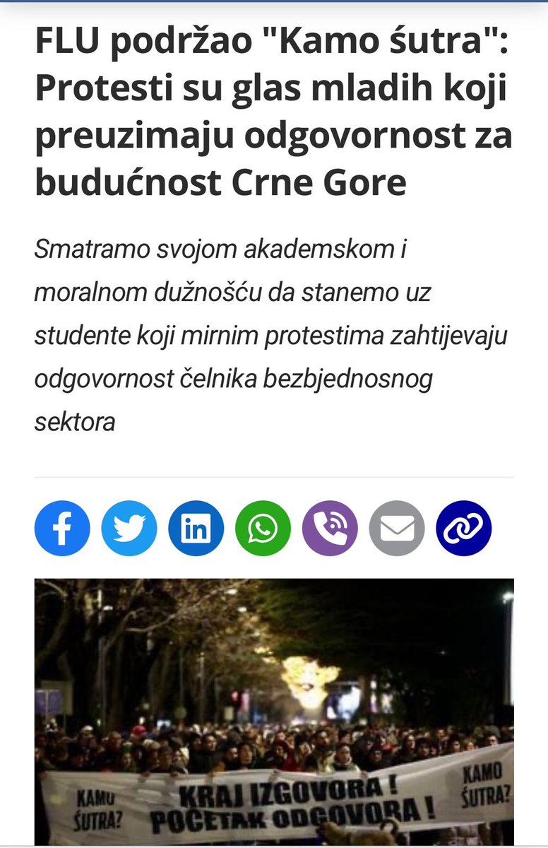 Studente podrzali dvije od tri akademije sa Cetinja i FCJK.
Jedino je izostala podrska Muzicke akademije. Zna li se zasto?!
Je li to strah i direktiva od rektora?
Sramota za nas grad i drzavu!
Mladi ljudi zasluzuju bezrezervnu podrsku i Muzicka akademija bi morala biti dio nje!