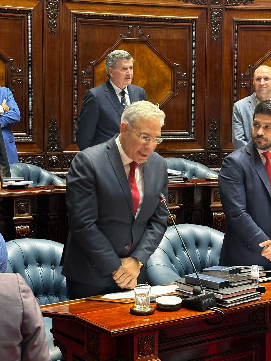 Tenemos senador; arriba corazones!!! 🚩