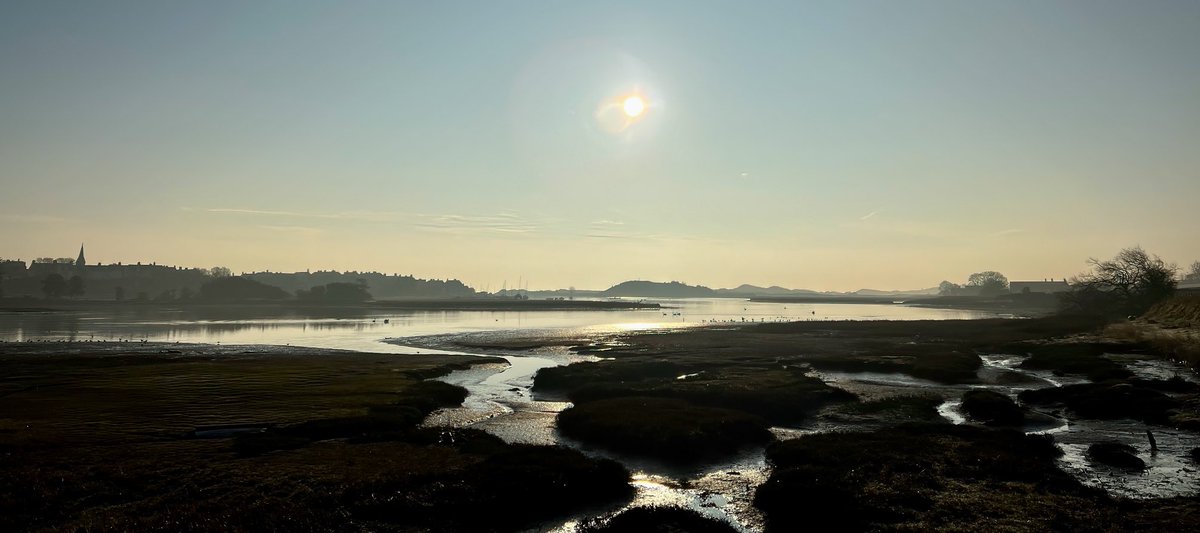 TomCadwallender's tweet image. ‘A Hazy Shade of Winter’ The small but ‘beautifully’ formed Aln Estuary #Northumberland #mypatch #myhome