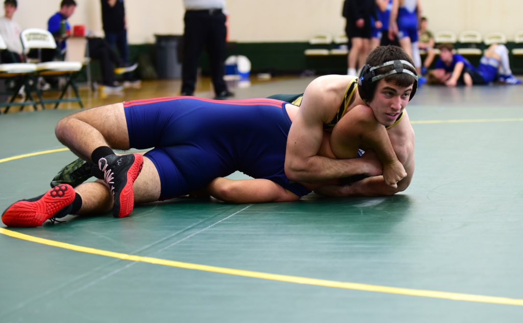 STATE MEDALIST NICK HERBERT! 

Herbs gets 3rd 🥉 in the NCISAA State Championships with a pin 📌 

#GORAVENS
#GoNick