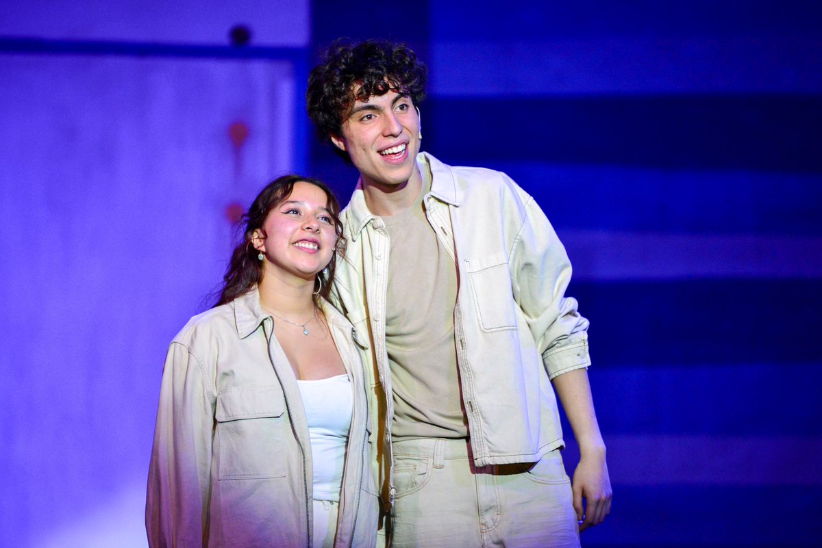 Hoy gran estreno #MammaMia - 10 años de #Tbc 🎭🪩🫧 @teatrolastorresdesatelite 

#cdmx #teatro #cartelera #musical 
Foto @crischanfreauphotographie
