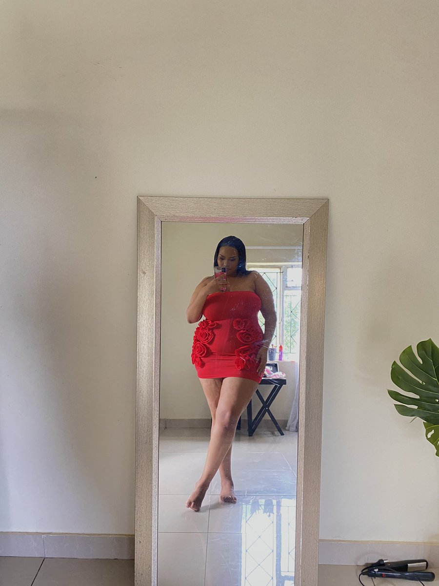 OnlyxForFans's tweet photo. Happy valentines day ♥️ https://t.co/9yGAnccHps