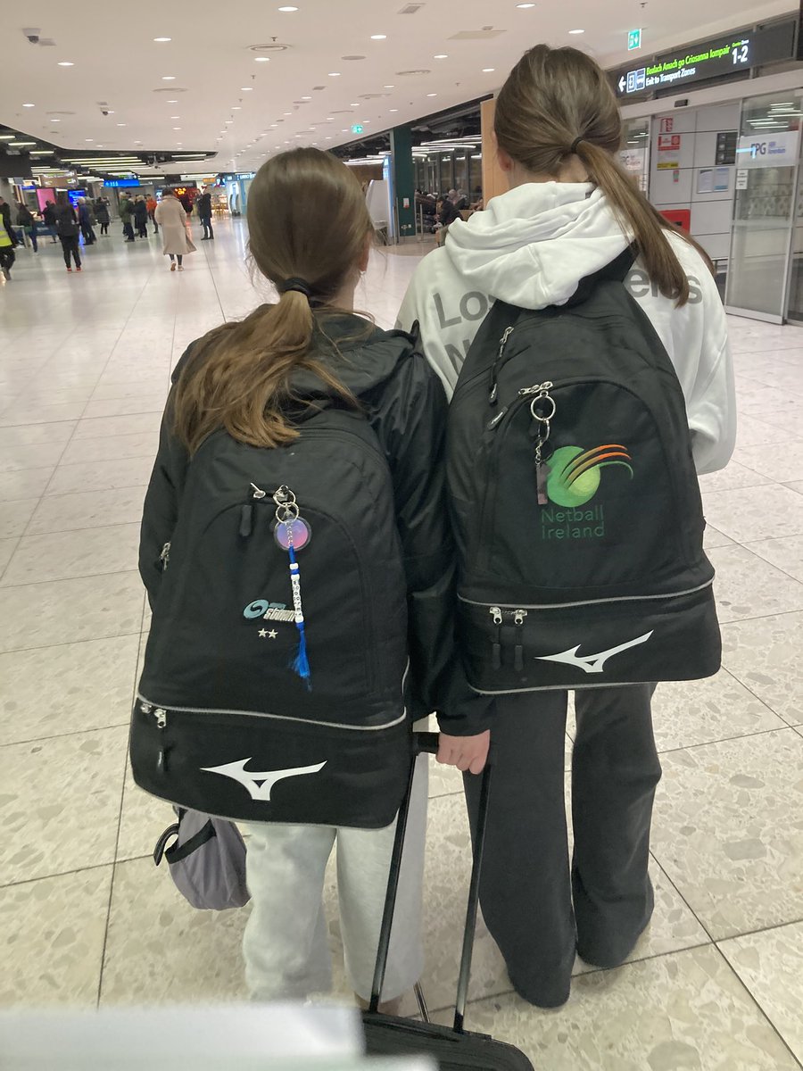 I wonder if these two will ever play on court together.  Would ❤️that to happen ROI training session tomorrow 🇮🇪 #dreambig <a href="/aine_ballantine/">Áine Ballantine</a>