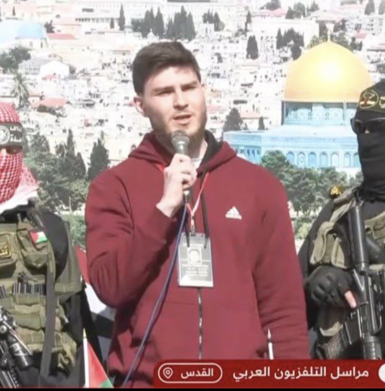 Bugün salıverilen İsrailli esir Alexander Turbanov’ın açıklamaları işgalci İsrail’de şok etkisi yaptı;

“Sizin nezaketiniz vicdanıma kazındı. Aranızda yaşadığım 498 gün boyunca, maruz kaldığınız saldırganlık ve suçlara rağmen, gerçek erkekliğin, saf kahramanlığın ve insanlığa ve