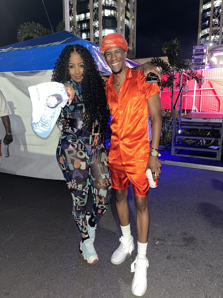 ViQueen came an conquered #FeteYrd <a href="/LTCarnival/">LOST TRIBE Carnival</a> 
Cherry on top was her saying she loves my work 😍✨ big up <a href="/Tibateeebs1/">𝐇𝐚𝐧𝐝𝐬𝐨𝐦𝐞_𝐒𝐪𝐮𝐢𝐝𝐰𝐚𝐫𝐝_𝐒𝐚𝐲𝐬🦑</a>  on her custom bejeweled bois !! Ready to buss head
