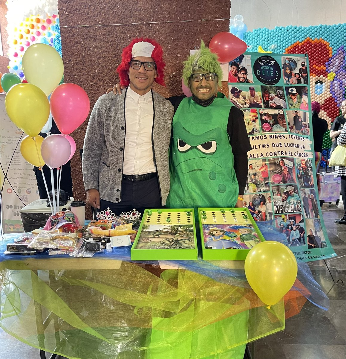 FunNunDejdVol's tweet photo. Festejo Día Internacional Del Cáncer Infantil 2025 🎗️

Gracias a Dios fue un gran honor el poder ser invitado a este increíble evento en conmemoración al Día internacional Del Cáncer Infantil en el hospital Federico Gómez CDMX.

#fundacionnuncadejesdevolar #siguevolando #cancer https://t.co/7MFuytlkzG