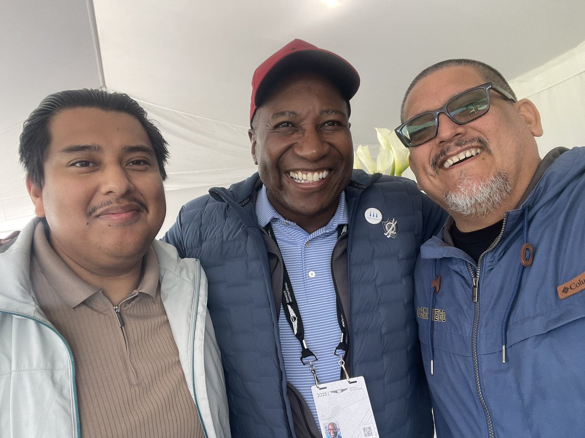 itsvasquez2u's tweet image. Great start to the day joining my #dodstem colleagues from @TGRFound at the @thegenesisinv . Thank you for the invite, it was great meeting  Joe Wilkins and learning more about TGR’s mission. Even had the privilege of running into my colleague @robertacamaren1 !