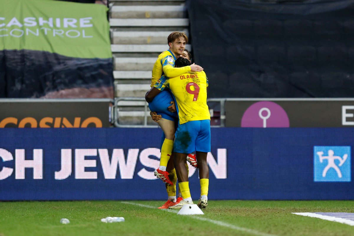 Lewis Bate tweet media