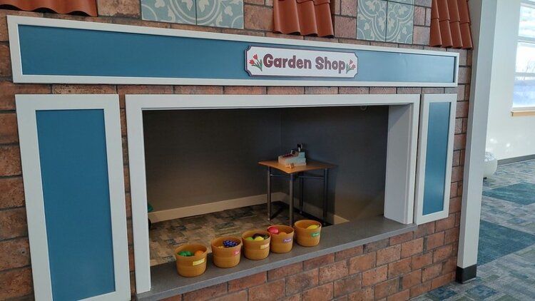 The library will celebrate with staff and the public Thursday, Feb. 20, with food, live music, balloon animals, princesses and more. buff.ly/3EFjtmD