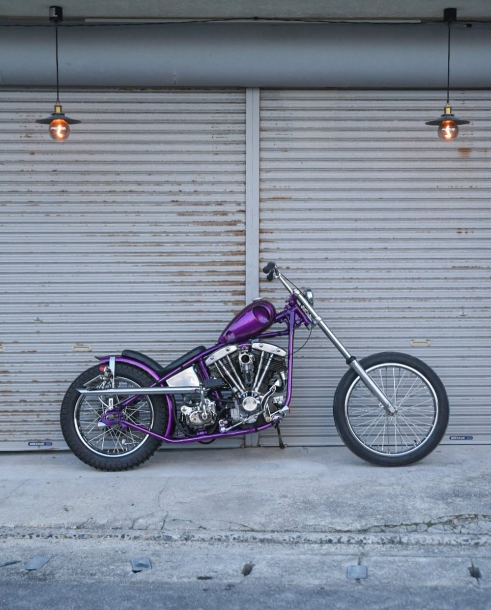 LowbrowCustoms's tweet photo. Gol Gol Bordello says "Start Wearing Purple!" Purple is a good look for this cone shuv. paint by @lemonde.yuma Bike: @Hirosun_91 #choppershit #buildsomething #chopitbuilditrideit #choppersrule #chopper #shovelhead #conezone #shovel https://t.co/omowcrMi0D