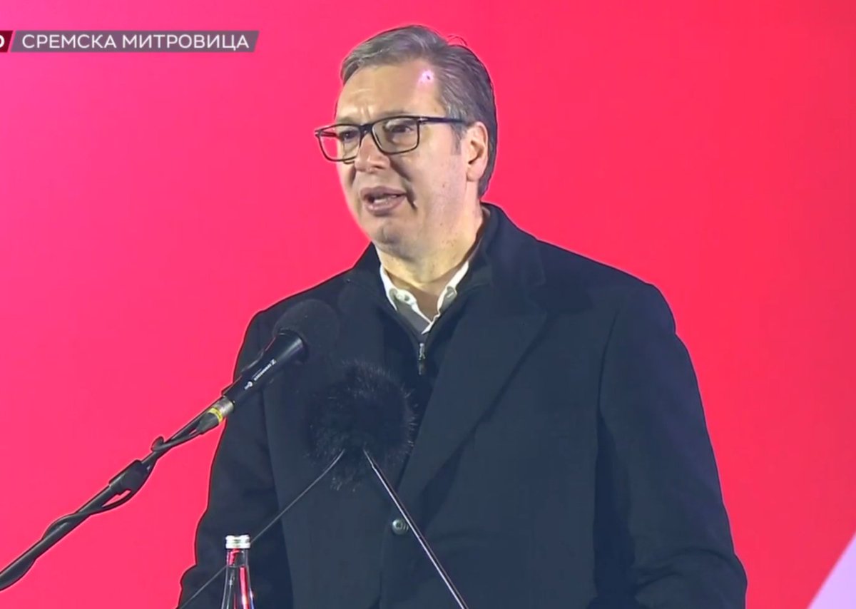 leon81963's tweet photo. Sremska Mitrovica je dokaz da građani #Srbija veruju u @avucic  #vucic , veruju u slobodu, integritet  koji sa njim imaju. https://t.co/zs8rehTwHE