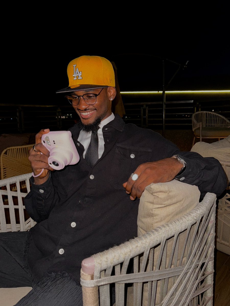 iam_topherJ tweet picture