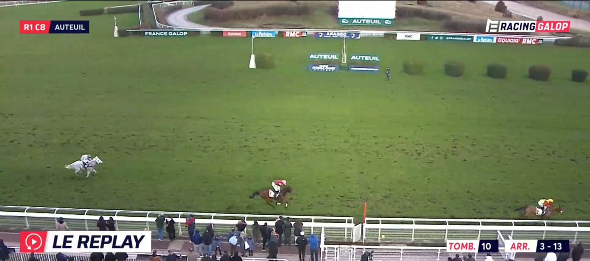 Well that was deadly 🥈 Great run by Hitador in the infamous <a href="/JamesFGun/">James Finch</a> silks for <a href="/Theclaiminglads/">The Claiming Lads</a> first time since we claimed him <a href="/JonesToby86/">Toby Jones</a>