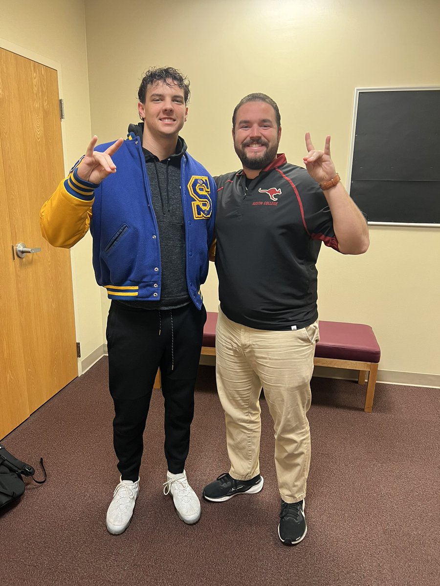 Blessed to receive an offer from Austin College <a href="/RoosFootball/">Austin College ’Roos Football</a> <a href="/CoachBennetNew/">Bennet New</a> <a href="/Coachbfaircloth/">Coach Faircloth</a> <a href="/coachmedlock7/">Coach Medlock</a>