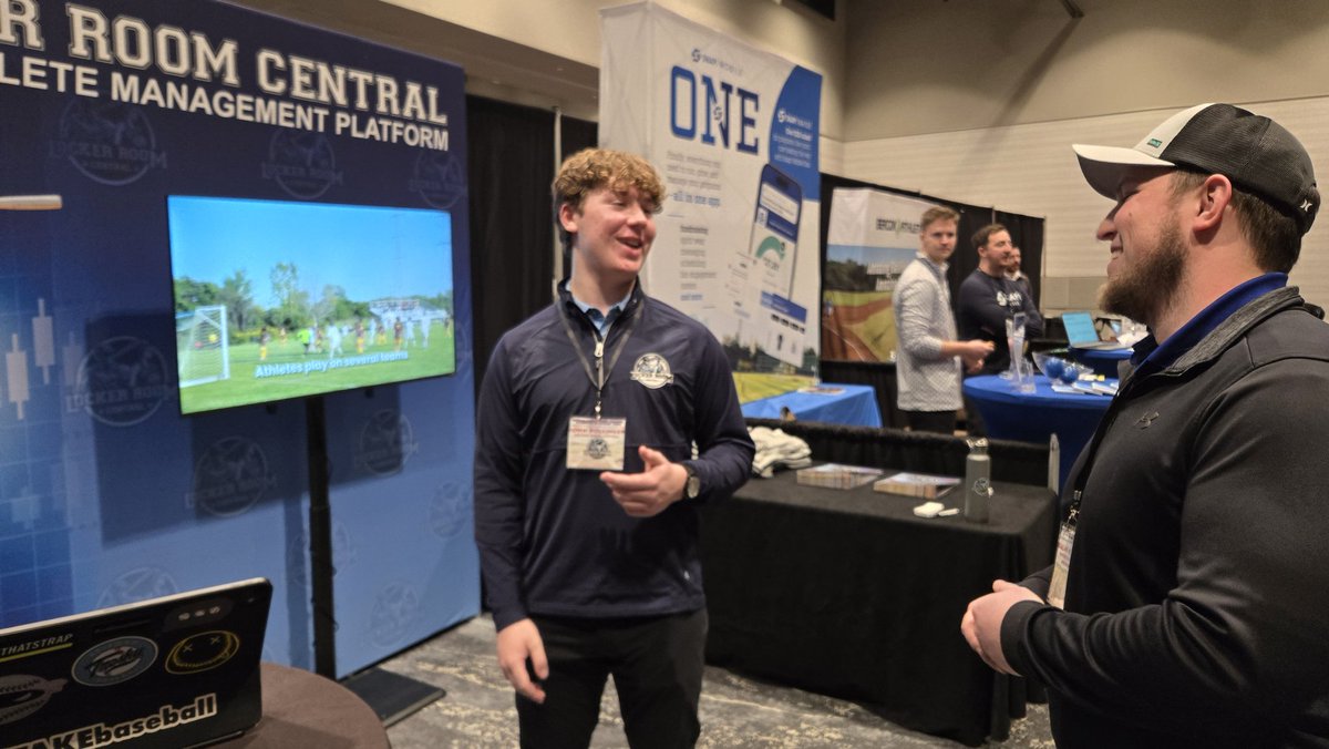JohnDollinger26's tweet photo. Had a great time showing off @LockerRoomCntrl at the Wisconsin Baseball Coaches Association annual conference. https://t.co/oiGu1SK82v