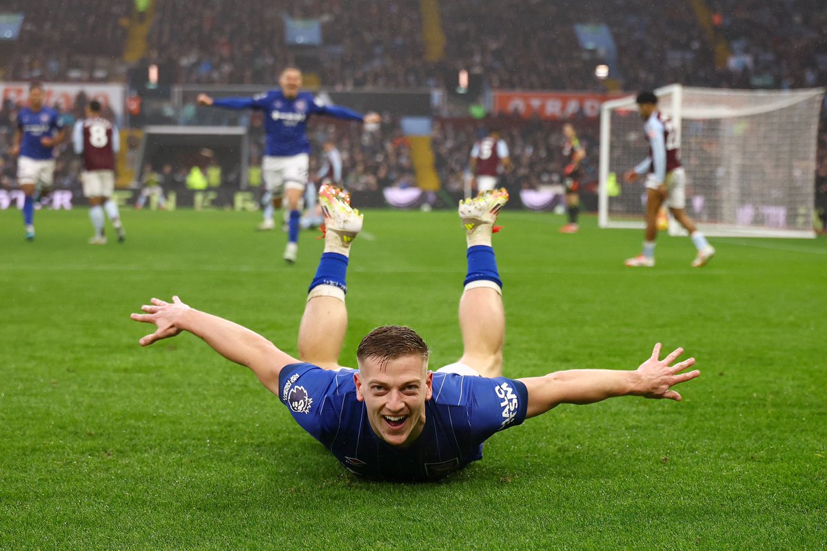 Ipswich Town tweet media
