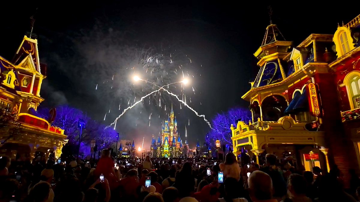 AprylAnonymous tweet media