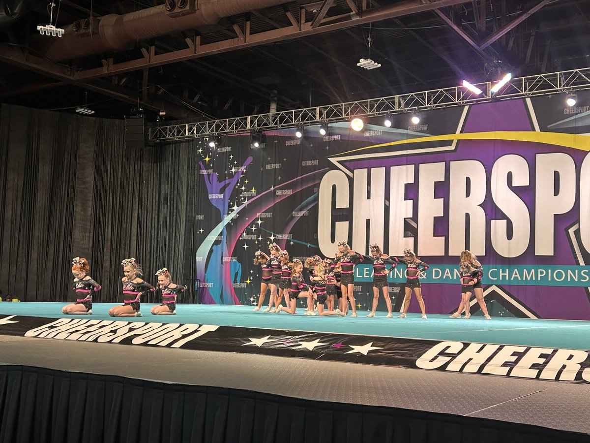 CheerGymEliteSC's tweet photo. XOXO @ CheerSport. https://t.co/D3BLkSYEQ9