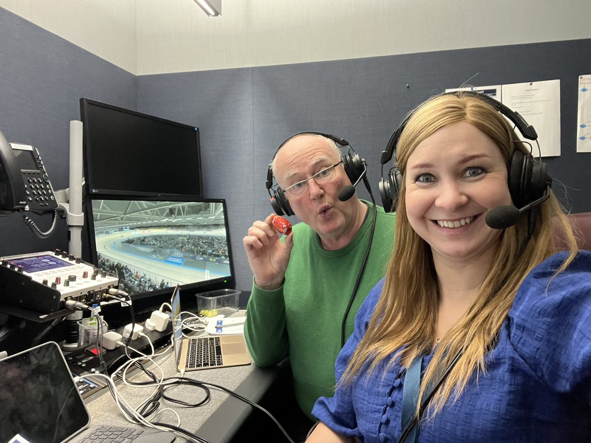 Joanna Rowsell MBE OLY (@jorowsellmbe) on Twitter photo Live coverage of #EuroTrack25 from 17:20 GMT on @eurosport and <a href="/discoveryplusUK/">discovery+ UK</a>
BIG night!
Womenโs kilo TT
Womenโs IP
Menโs Omnium
Womenโs points race
Menโs sprint
๐ช๐บ๐ช๐บ๐ช๐บ
Normal behaviour from <a href="/carltonkirby/">Carlton Kirby</a> as always ๐คทโโ๏ธ Live coverage of #EuroTrack25 from 17:20 GMT on @eurosport and <a href="/discoveryplusUK/">discovery+ UK</a>
BIG night!
Womenโs kilo TT
Womenโs IP
Menโs Omnium
Womenโs points race
Menโs sprint
๐ช๐บ๐ช๐บ๐ช๐บ
Normal behaviour from <a href="/carltonkirby/">Carlton Kirby</a> as always ๐คทโโ๏ธ