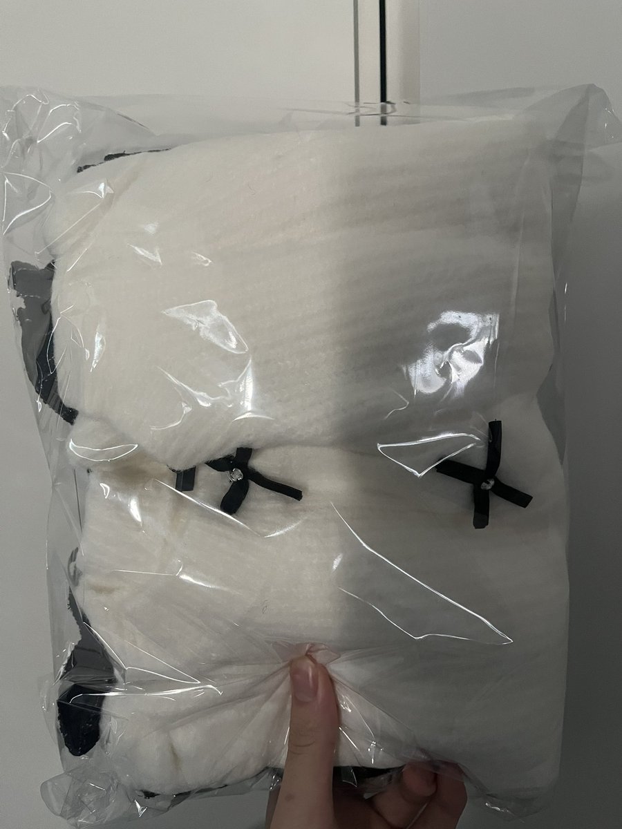SSSSSS_overkill's tweet photo. そーいえばちゃんとこうやって動画でプレゼント報告してくれてるの嬉しい😭
バレンタインの日にあげてくれるのセンスだし大好き🥺🫶 https://t.co/B8xyDSub0N