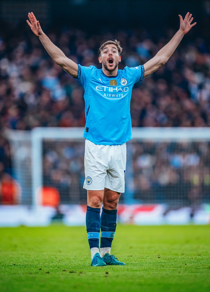 ManCityFra's tweet photo. 👏🇪🇸 https://t.co/E9YJySlQYw