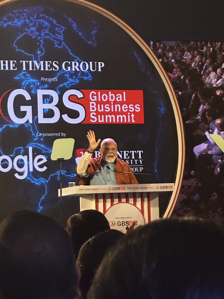 NickSarma's tweet image. Wrapping up the week with an insightful hour-long address by Prime Minister @narendramodi. Spoke extempore, spoke with passion, covering key microeconomic issues &amp;amp; reforms. 

Impressive energy levels, especially right after his US trip. 

#GBS2025 #ScriptingATomorrow @ETNOWlive