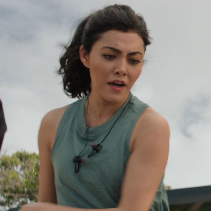 PADameech's tweet photo. Lucy.  Who wouldn't love a woman who can handle herself in hand-to- hand combat?
#OhanaLove 
#SaveNCISHawaii
#NCISHawaii https://t.co/v8OvnAicsf