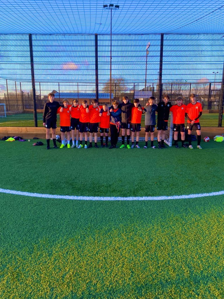 EvertonColPDP's tweet photo. Looking to add to our team on a Saturday playing in a very competitive @LCPL2012 Train Wednesday’s @PSoccerCentre 6-7pm. This is due to a few of our players involved with @KnowsleySFA School Boys. DM if interested ⚽️☘️ https://t.co/pT3PYt2A2P