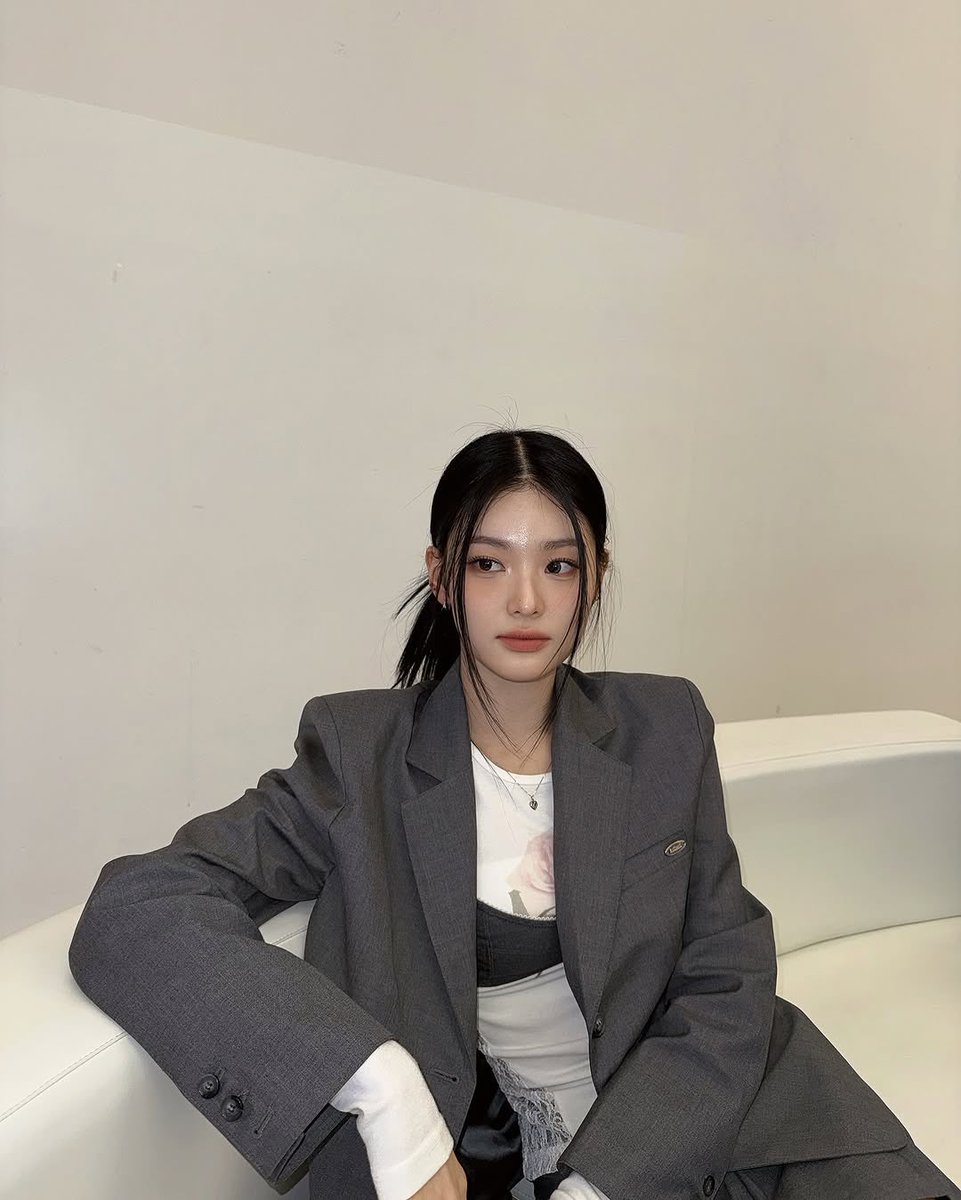 lightsumpics's tweet photo. 090225 #sangah instagram update (2)

#LIGHTSUM #라잇썸 #상아 #SANGAH https://t.co/enCKOncMLt