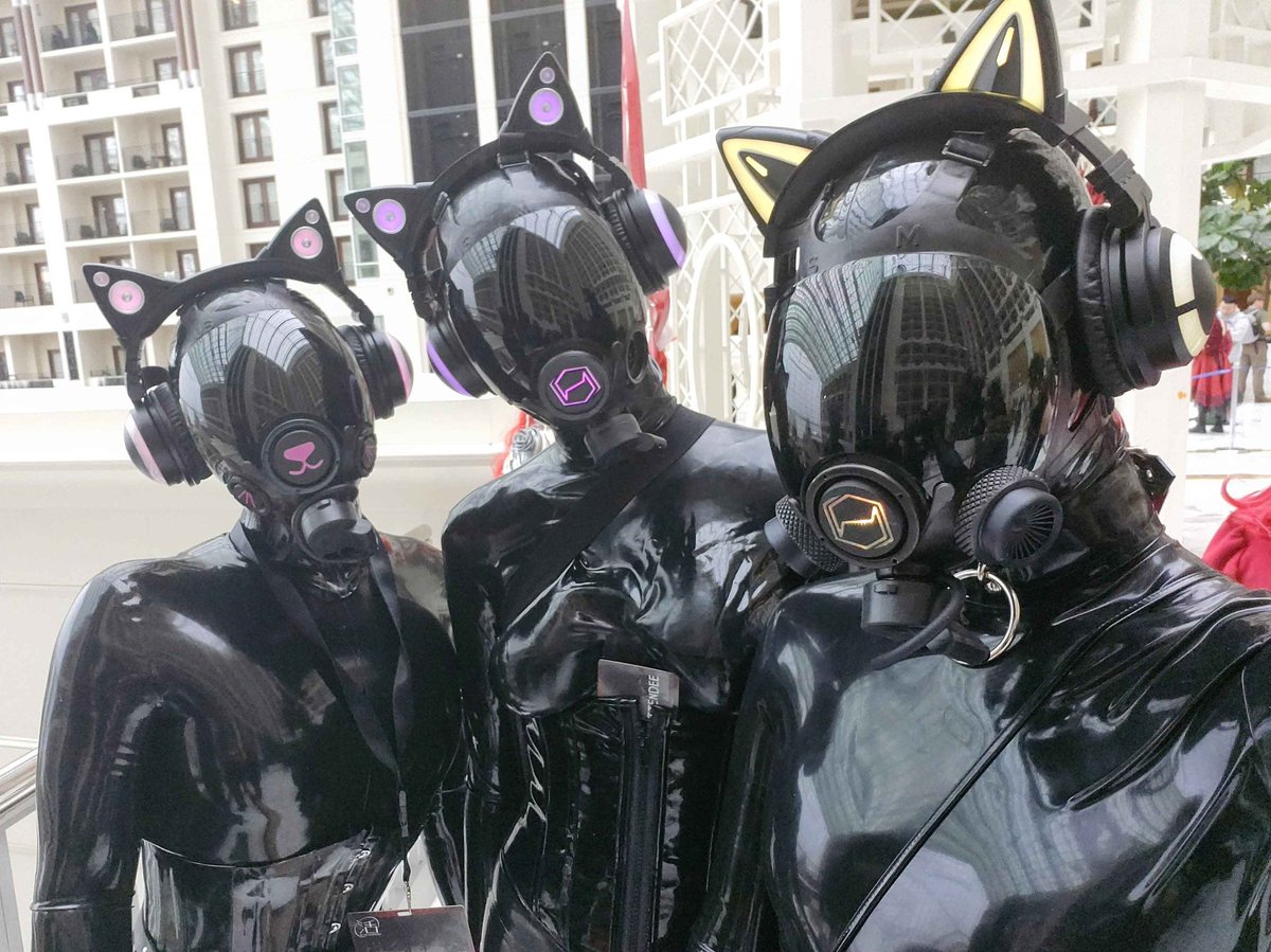 ChangelingRobin's tweet photo. Beeping around katsucon https://t.co/ThWSCCNsvA