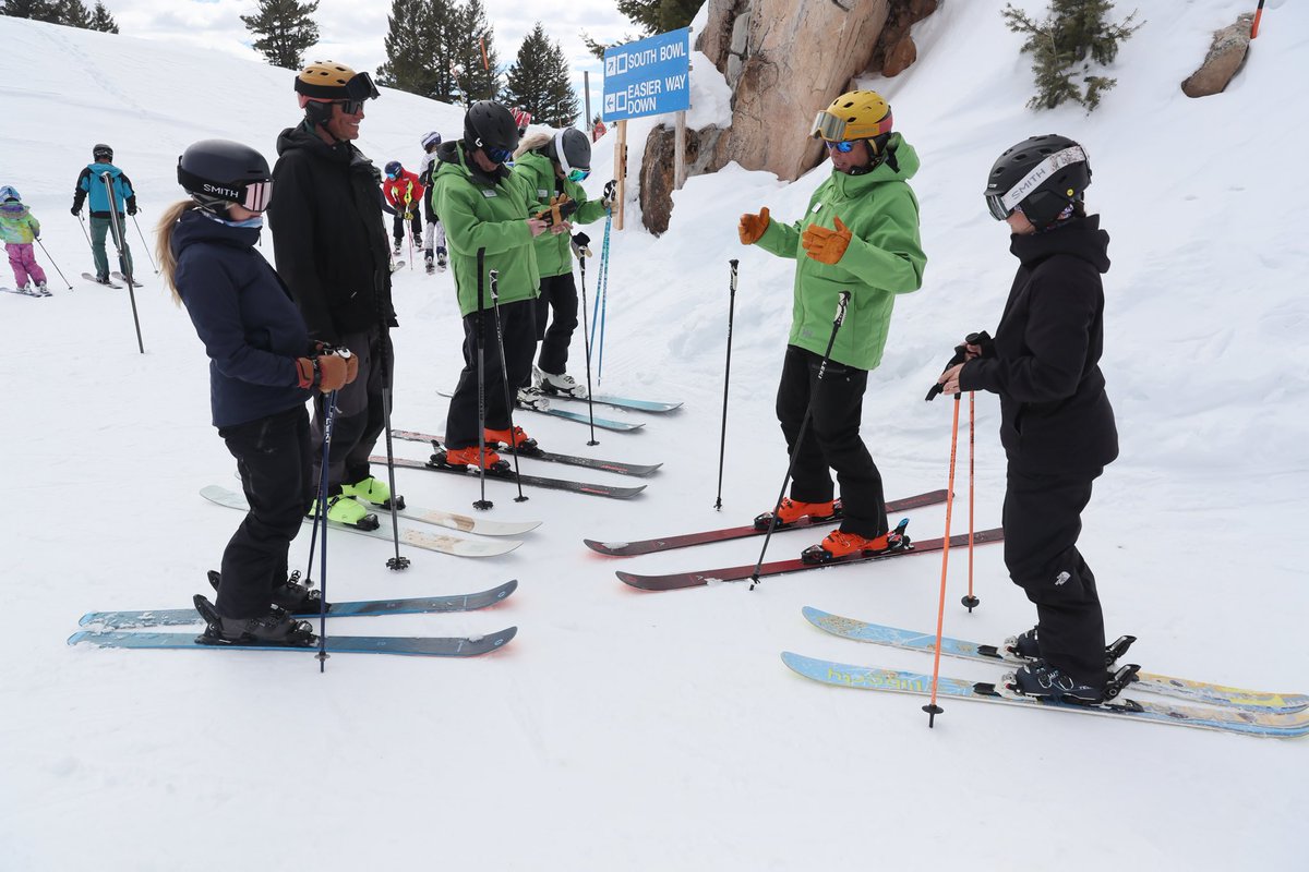 Adult Multi-week Programs start this week, sign up now! Make new connections and have fun learning from a Bridger Bowl instructor alongside a group of adult skiers or riders of similar ability.

Sign up: bridgerbowl.com/lessons/adult-…