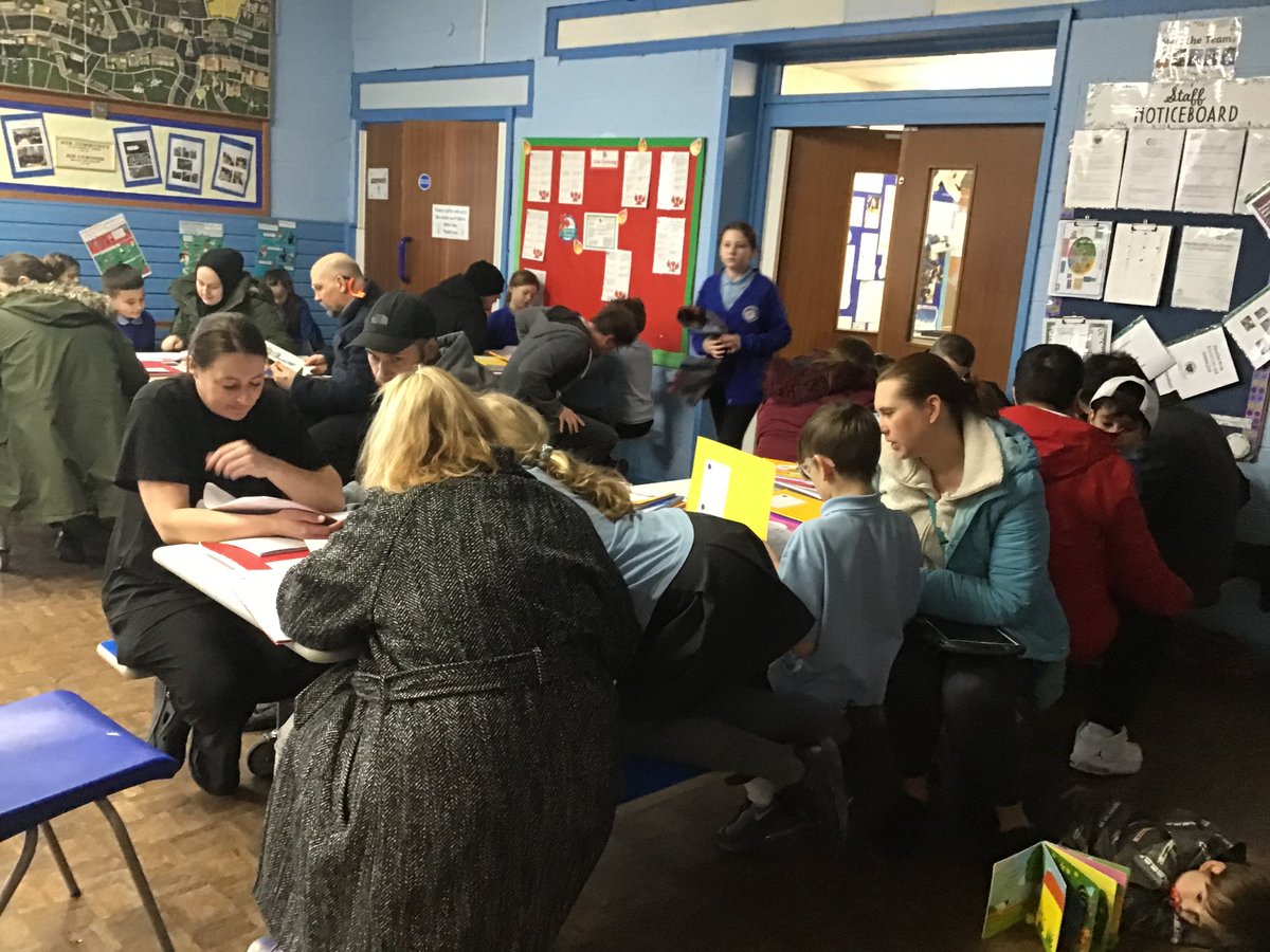 penarlag_cp's tweet photo. Yesterday Year 5 led their show and tell for parents. They presented all their  work to their adults and explained what they had been learning and how they have been learning through our topic. We served gruel and drinks, finishing with our song performance of food glorious food. https://t.co/CTmdDyaqVf