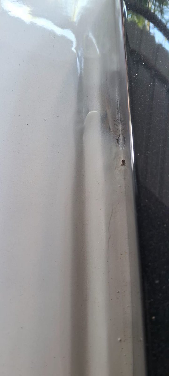 im_himanshu01's tweet photo. Bought a new Mahindra #XUV3XO 2 months ago, but got a defective car with black spots, paint peeling off  & a dent after general checkup! GM of @KAMLESHAUTOETAH refused to assist, and no response from @18002096006 . Is this how customers are treated?#MahindraDisappointed @anandmahindra #ConsumerRights