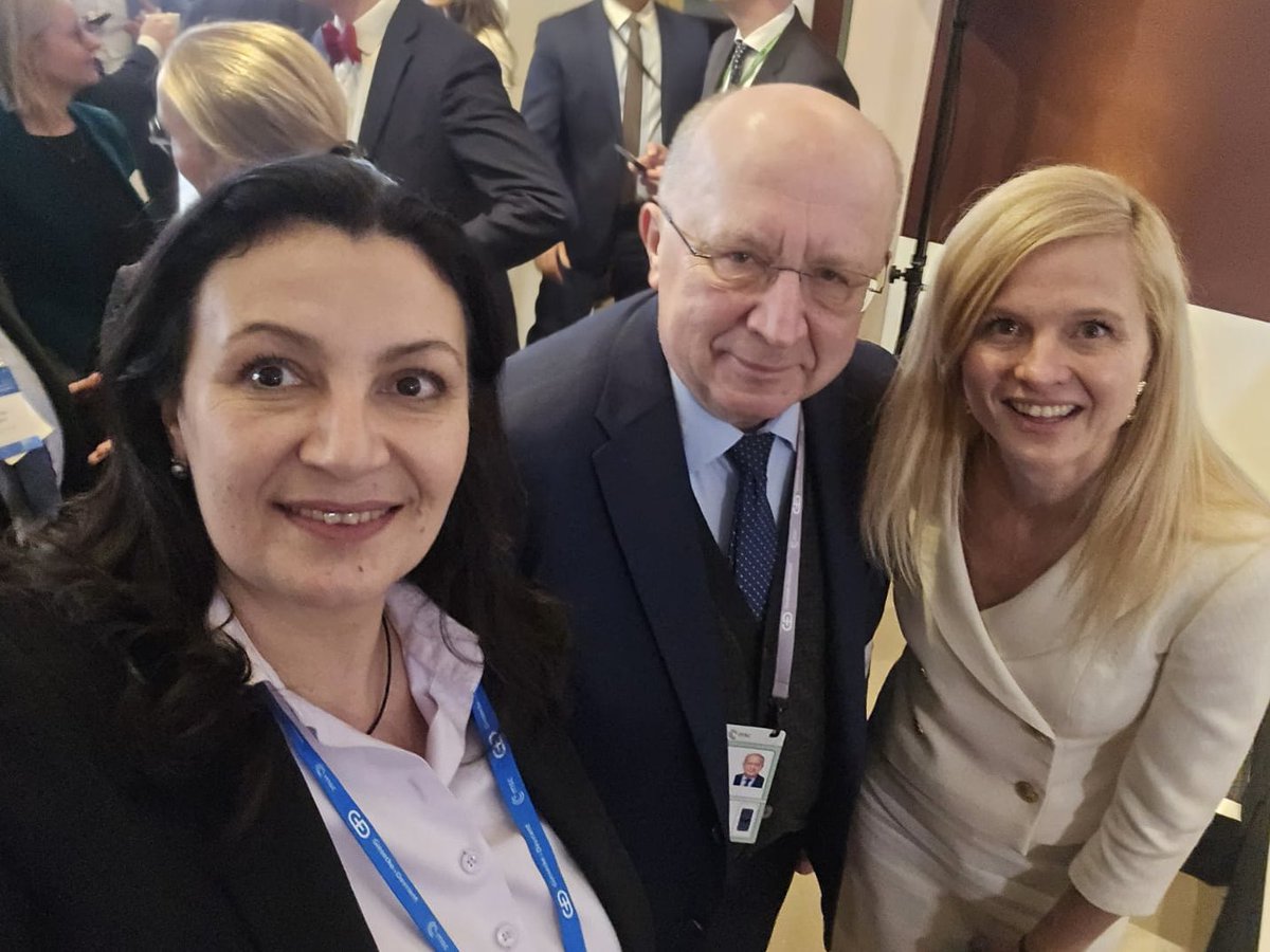 Shaping Europe’s Security and Ukraine’s Future in the partnership with Nations and the Private Sector - a crucial discussion at <a href="/Deloitte/">Deloitte</a> lounge during #MSC2025. 

<a href="/KPisarska/">Prof. Katarzyna PISARSKA</a> <a href="/KubiliusA/">Andrius Kubilius</a> <a href="/IKlympush/">Ivanna Klympush</a> <a href="/EvelynNFarkas/">Evelyn Farkas</a>