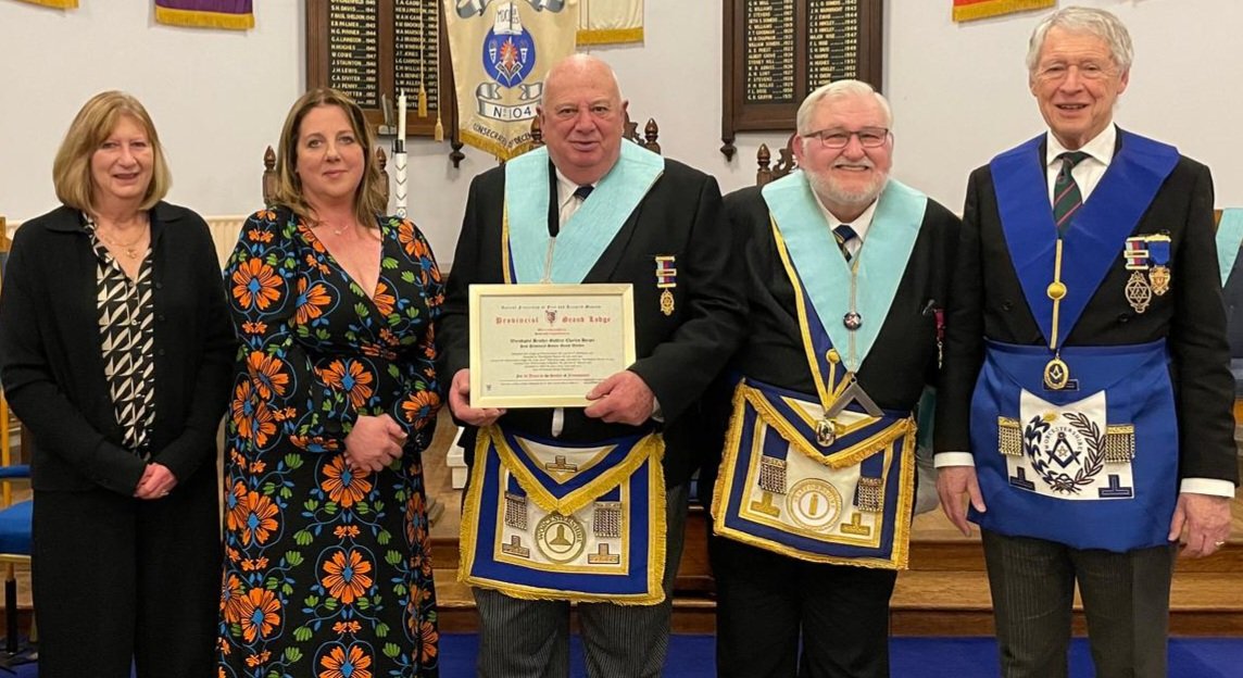 Robert Vaughan tweet media