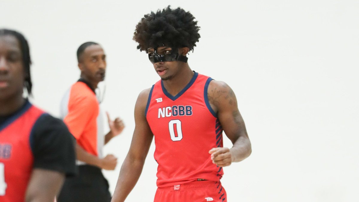 2025 Devin Sims (NC GBB) can be such a force when attacking the rim. Time after time, he looks to punish defenders at the rim and aggressively gets downhill. Strong frame and physical. #PhenomPrepShowcase #PhenomHoops