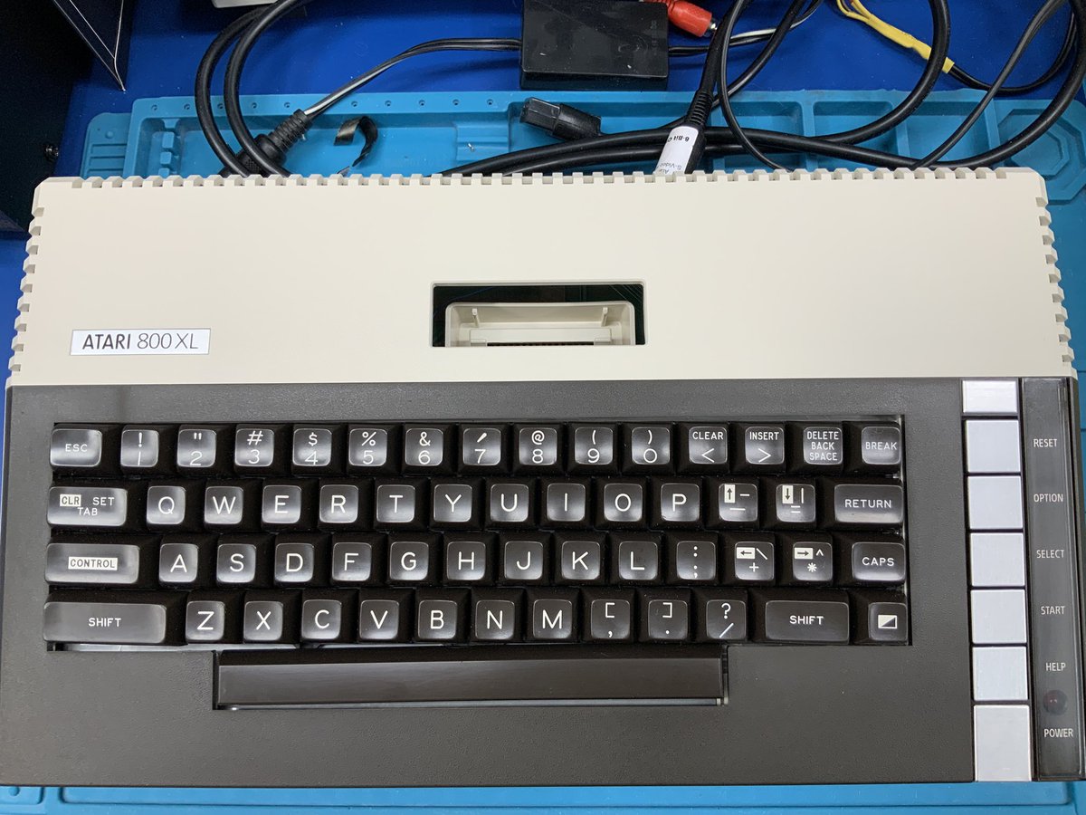 kneehighspy tweet media