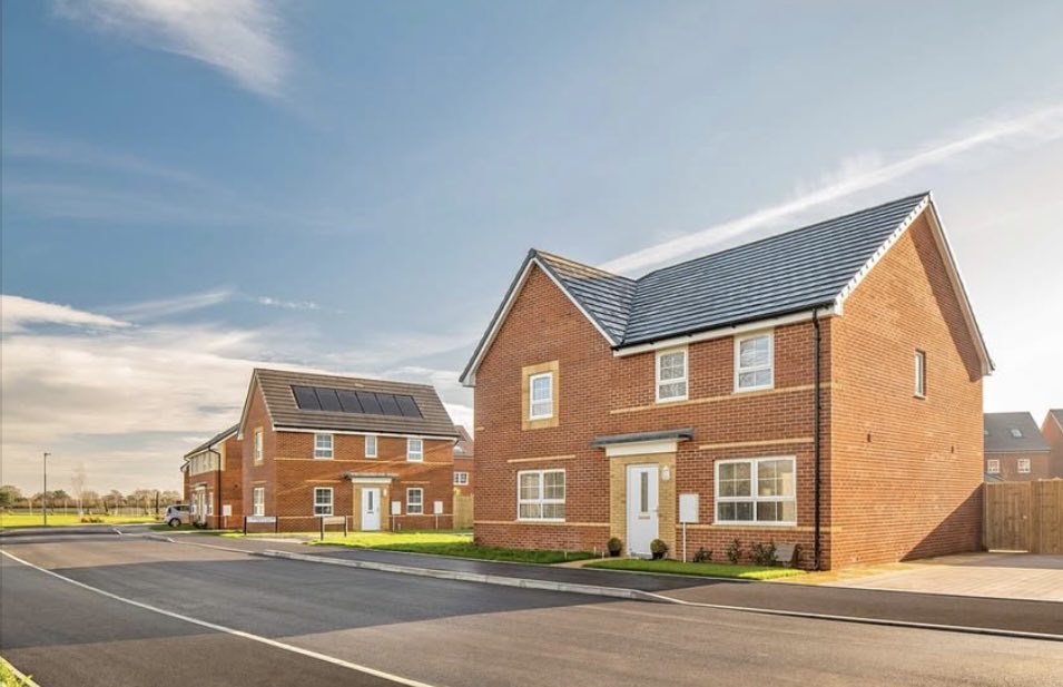 PlanningShit's tweet image. ‘There’s an urgent housing crisis, we need to build more homes at staggeringly low densities!’