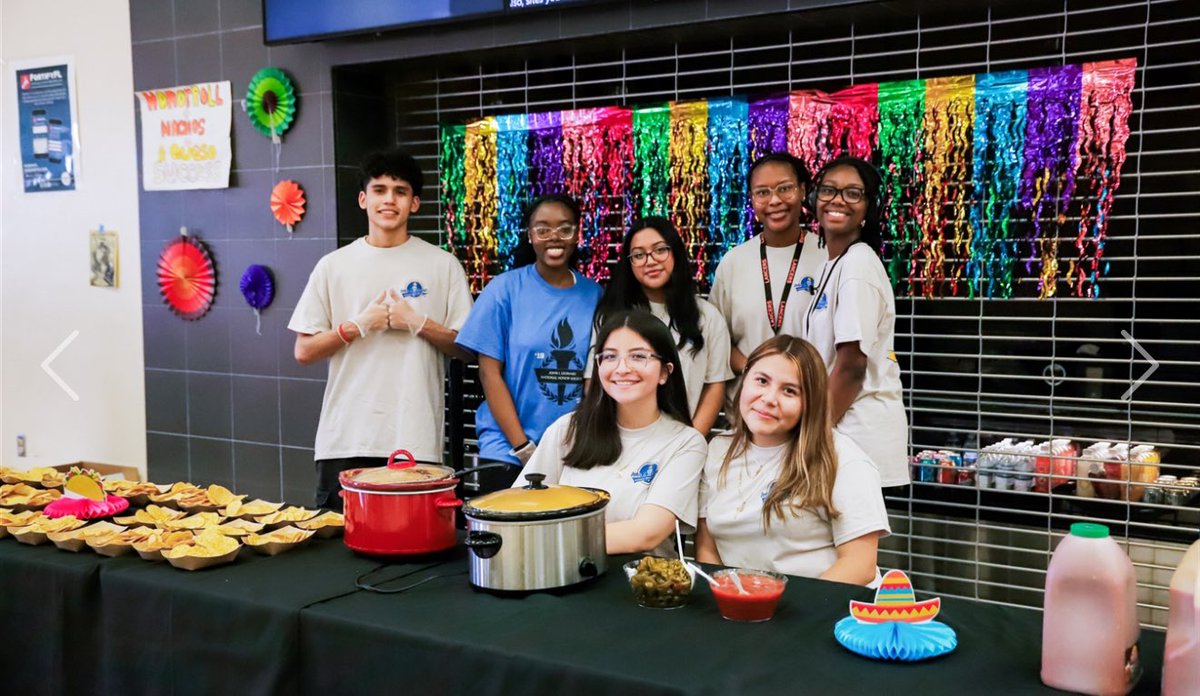 Chip chip hooray! 🥳 Celebrating our Principal’s Honor Roll recipients with a nacho average feast fit for their hard work! #LancerPride⚔️