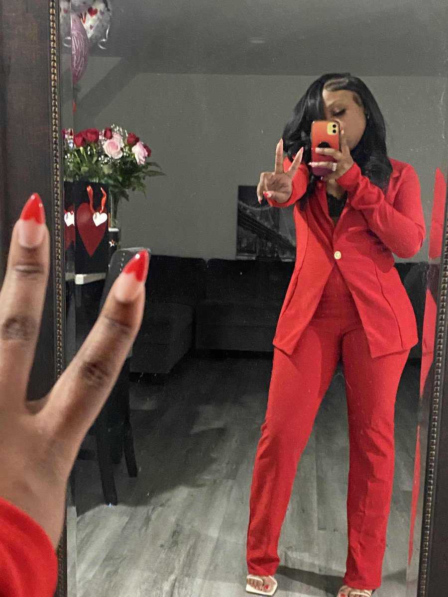 PrettyD__'s tweet image. Angel with an attitude ❤️