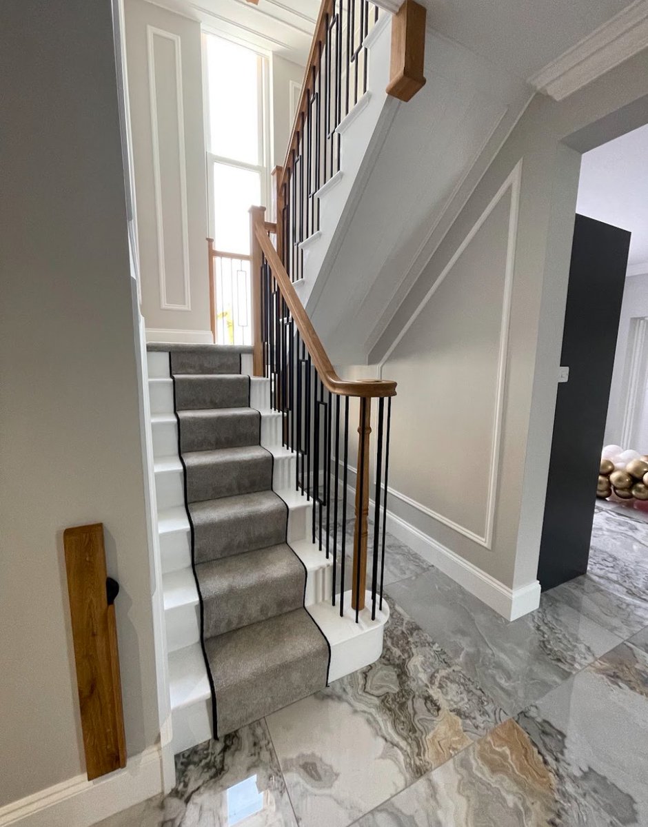 The black baluster look is getting very popular #StaircaseSaturday #builder #oak