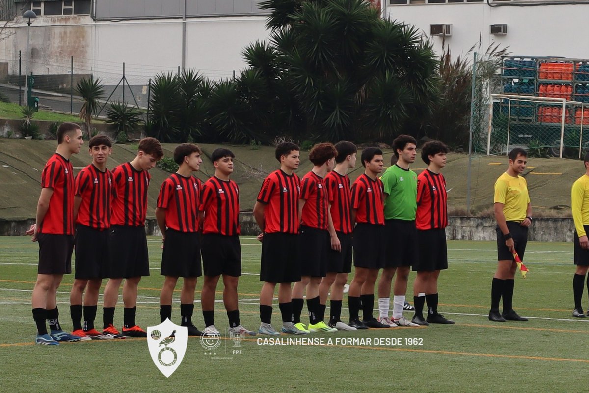 ❤️🖤𝑭𝑼𝑻𝑬𝑩𝑶𝑳 Formação Sub-17
📷 𝑹𝒆𝒈𝒊𝒔𝒕𝒐 𝑭𝒐𝒕𝒐𝒈𝒓𝒂́𝒇𝒊𝒄𝒐
S.C. Frielas 🆚  G.D.R.C. Casalinhense
#soucasalinhense #unidoslutamosparavencer