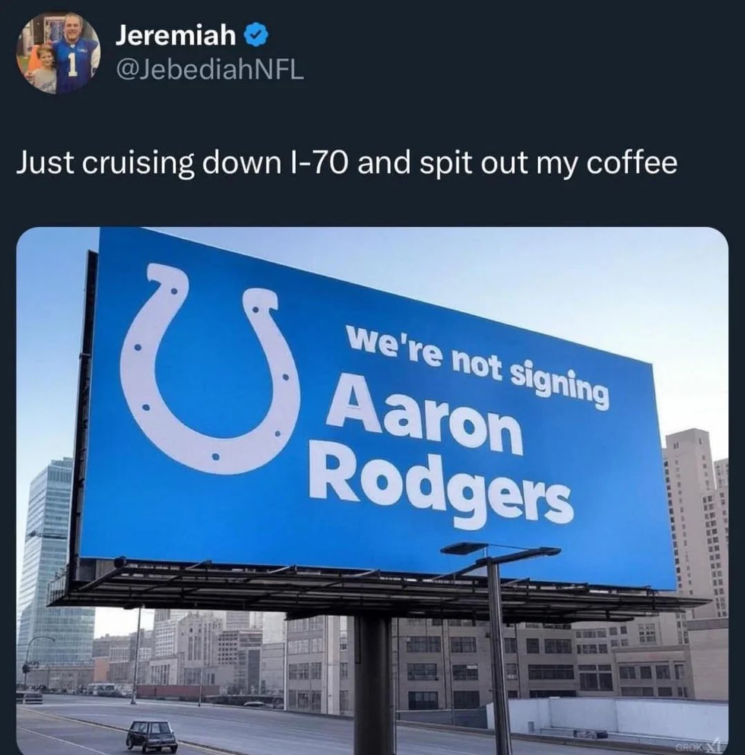 MartianGatos's tweet image. I recently saw this lol. If he signs, I’m gonna have to say #GoColtsGo 

@SconnieColt 

@JebediahNFL