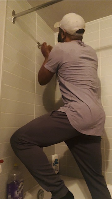 JosephYelram's tweet photo. 🔧Handyman Marley fixing the shower head 🫡 #handymanbill #HardWorkPaysOff #saturdaymorning #bathroomselfie #showerview 🤪 https://t.co/OrjYHiVDzW