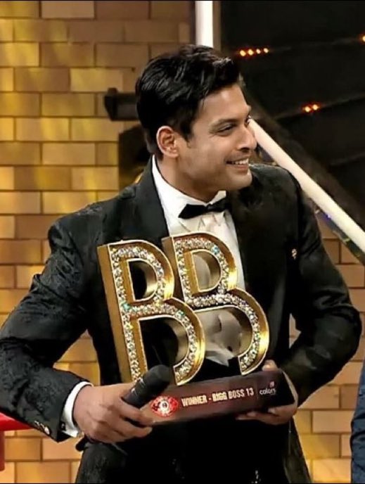 OfficialSidNaaz's tweet photo. Celebrating 5 years of @sidharth_shukla's historic win! Your journey has inspired so many, and your legacy lives on. Thank you for being a true champion. 

5Y OF HISTORIC WINNER SID
#SidharthShukla https://t.co/XwRaykprxs