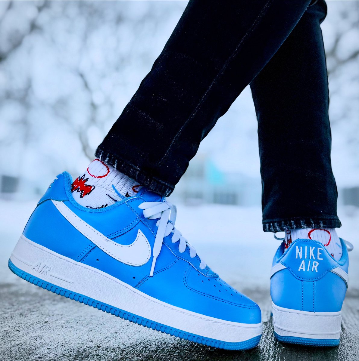 TheReal_JMillz_'s tweet photo. ✌🏾🫶🏾🏆 #BHMKOTD25 ‘Blues’ Salute to Bill Pickett, the first known Black cowboy. He invented the rodeo steer wrestling technique known as “bulldogging”. 🫡 #KOTD NIKE Air Force 1 Low #JMillzChallenge #Since82 #SNKRS #YourSneakersAreDope https://t.co/1dILaxFRTv
