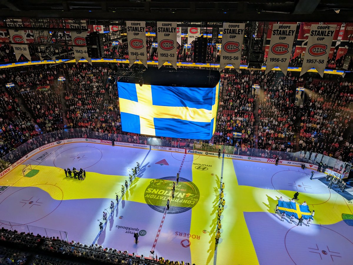 reporterchris's tweet image. The Swedish and Finnish anthems were performed with no issues ahead of this afternoon's #4Nations meeting at Bell Centre.