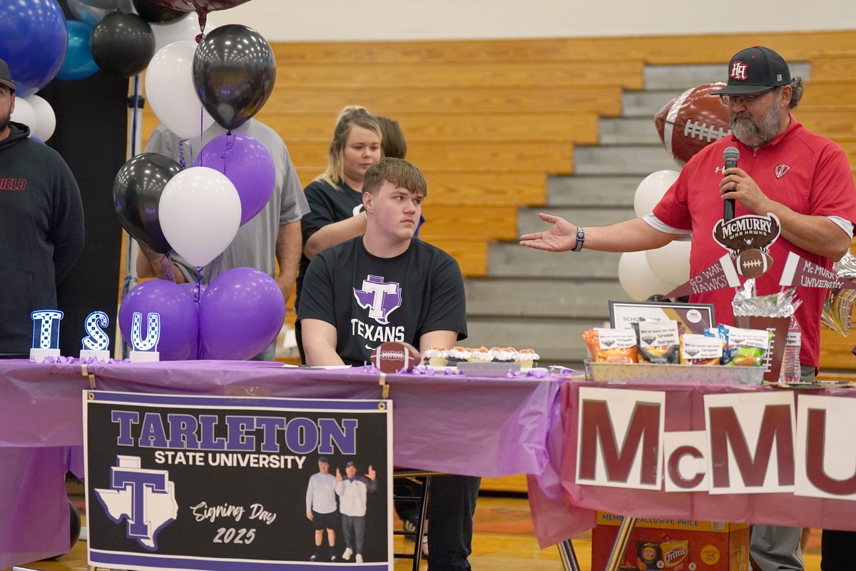 KISD Sports (@killeenisd_) on Twitter photo Congratulations to Harker Heights (<a href="/HHKnights_FB/">Harker Heights Football</a>) sophomore quarterback Hudson Humble and senior tackle Landon Rangel for earning honorable mention on the Class 6A Blue Bell/Texas Sports Writers Association All-State Team. Humble passed for 2,986 yards and 38 TDs in 2024 while Congratulations to Harker Heights (<a href="/HHKnights_FB/">Harker Heights Football</a>) sophomore quarterback Hudson Humble and senior tackle Landon Rangel for earning honorable mention on the Class 6A Blue Bell/Texas Sports Writers Association All-State Team. Humble passed for 2,986 yards and 38 TDs in 2024 while
