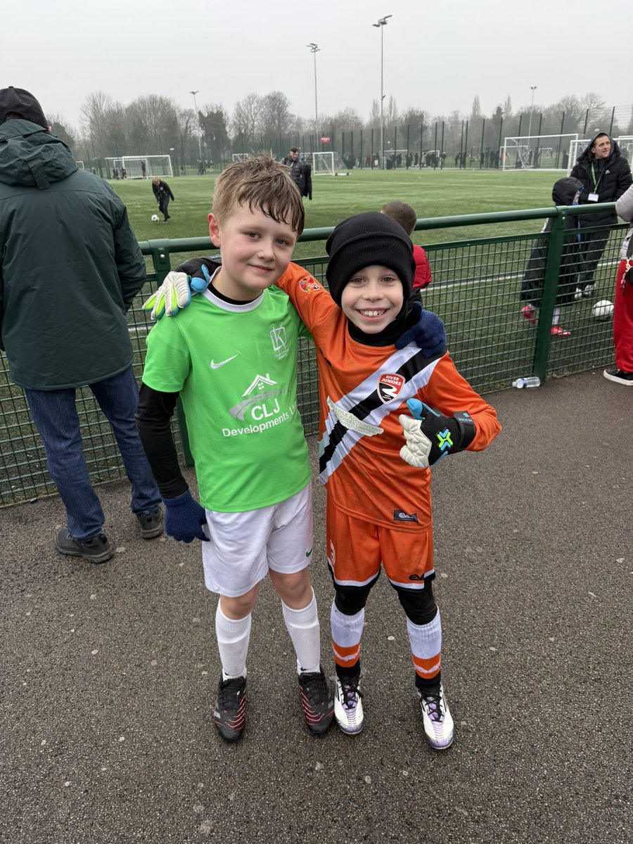 Clash of the school team mates today  <a href="/monksdownsport/">Monksdown Sport</a> <a href="/Year3Monksdown/">.</a> such a great game to watch with so many chances, ending in a 3-3 draw. ⚽️✨ Well done boys!! Both played brilliantly 🤩 👏🏼 <a href="/MrCorrigan_56/">Mr Corrigan</a>